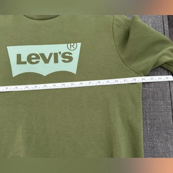 Levi's Olive Crewneck Sweater - Picture 5 of 6